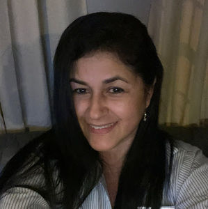 Meet your Posher, Ligia